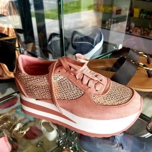 Pink hight top sneakers